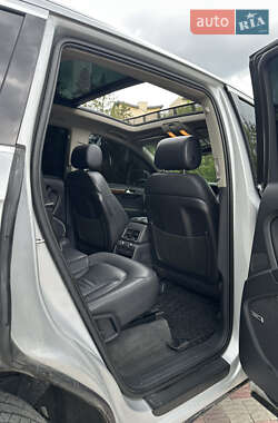 Внедорожник / Кроссовер Audi Q7 2012 в 