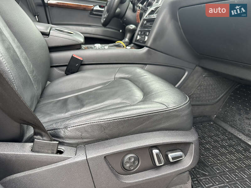 Внедорожник / Кроссовер Audi Q7 2012 в Тернополе