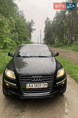 Внедорожник / Кроссовер Audi Q7 2006 в Житомире