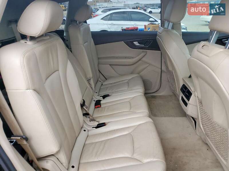 Внедорожник / Кроссовер Audi Q7 2017 в Киеве