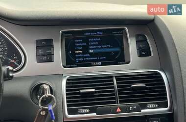 Внедорожник / Кроссовер Audi Q7 2011 в 