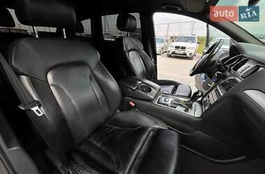 Внедорожник / Кроссовер Audi Q7 2011 в 