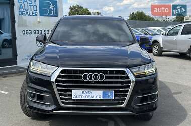 Внедорожник / Кроссовер Audi Q7 2015 в 