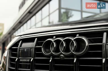 Внедорожник / Кроссовер Audi Q7 2023 в 