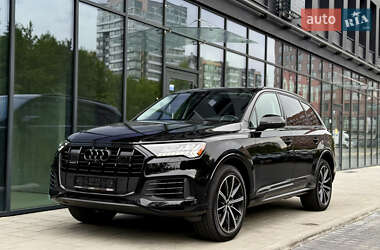 Внедорожник / Кроссовер Audi Q7 2023 в 