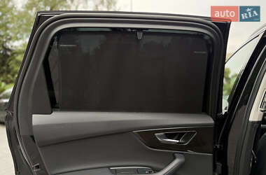 Внедорожник / Кроссовер Audi Q7 2023 в 
