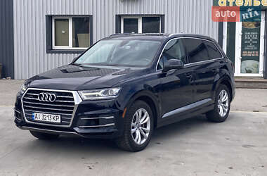 Позашляховик / Кросовер Audi Q7 2017 в 