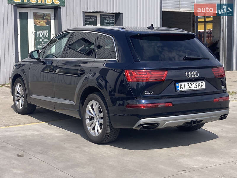Внедорожник / Кроссовер Audi Q7 2017 в Белой Церкви