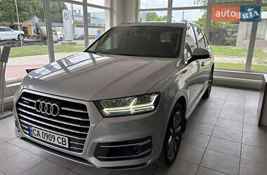 Позашляховик / Кросовер Audi Q7 2016 в Черкасах