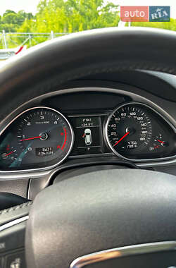 Внедорожник / Кроссовер Audi Q7 2012 в 