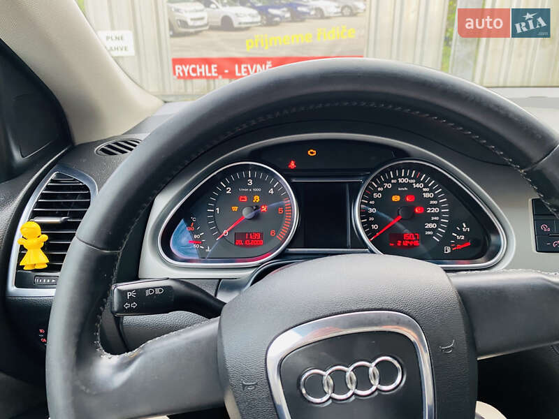Позашляховик / Кросовер Audi Q7 2007 в Тячеві