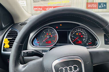 Внедорожник / Кроссовер Audi Q7 2007 в 