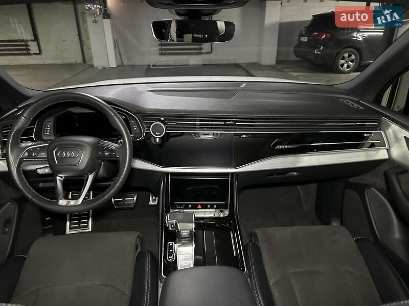Позашляховик / Кросовер Audi Q7 2021 в Києві