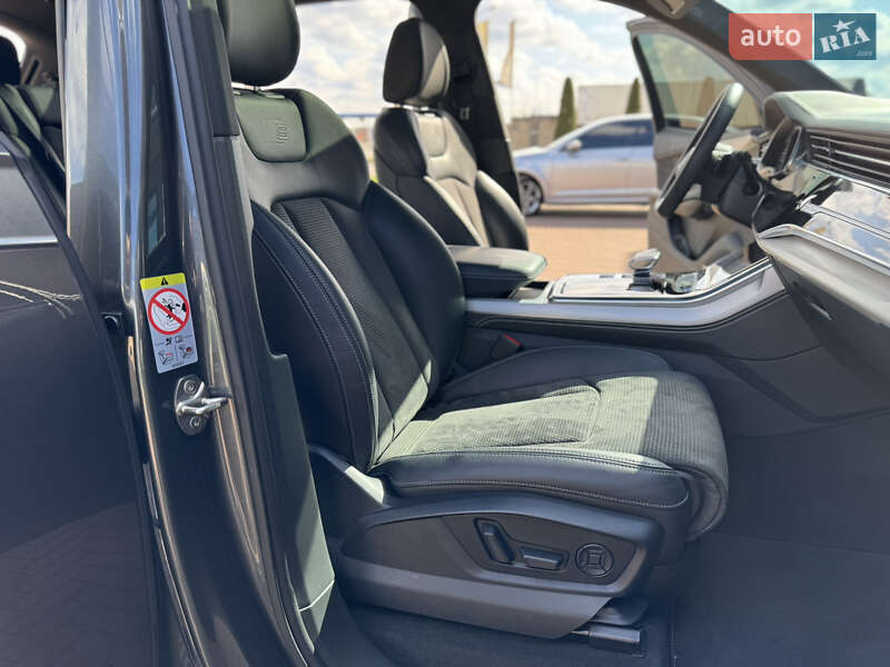 Внедорожник / Кроссовер Audi Q7 2020 в Мукачево