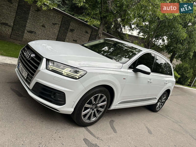 Внедорожник / Кроссовер Audi Q7 2018 в Днепре фото 4 Внедорожник / Кроссовер Audi Q7 2018 в Днепре