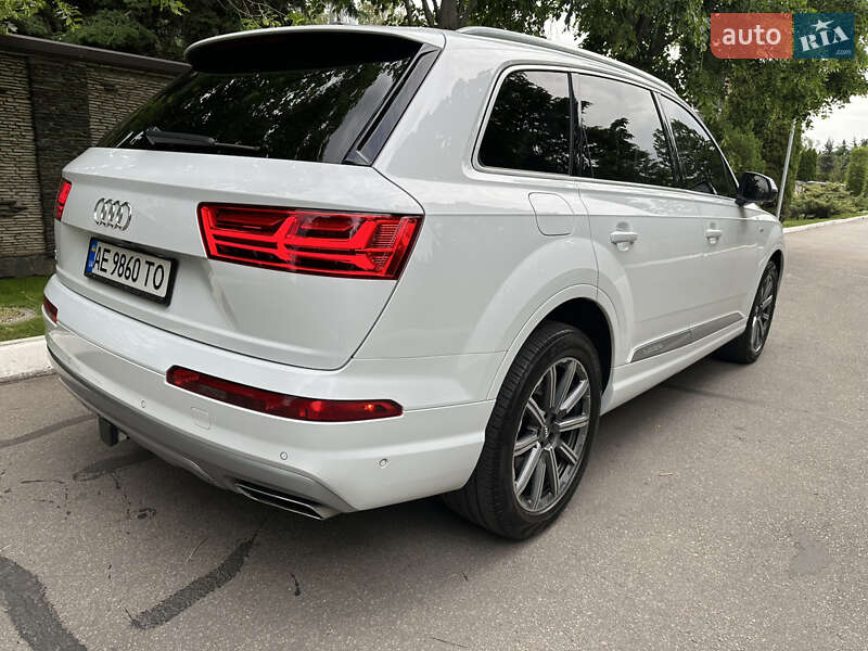Внедорожник / Кроссовер Audi Q7 2018 в Днепре фото 23 Внедорожник / Кроссовер Audi Q7 2018 в Днепре