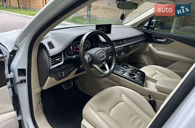 Внедорожник / Кроссовер Audi Q7 2018 в 