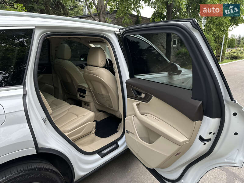 Внедорожник / Кроссовер Audi Q7 2018 в Днепре фото 69 Внедорожник / Кроссовер Audi Q7 2018 в Днепре