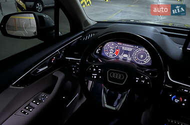 Внедорожник / Кроссовер Audi Q7 2018 в 