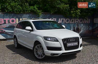 Внедорожник / Кроссовер Audi Q7 2011 в 