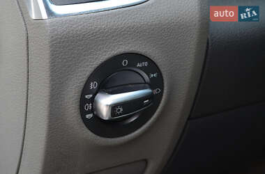 Внедорожник / Кроссовер Audi Q7 2011 в 