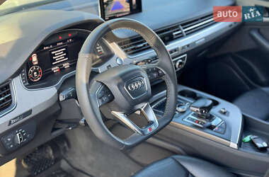 Внедорожник / Кроссовер Audi Q7 2016 в 