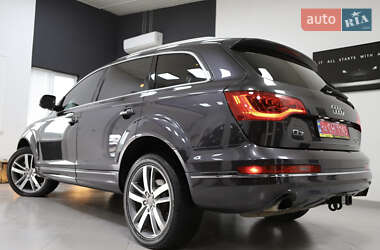 Внедорожник / Кроссовер Audi Q7 2014 в 