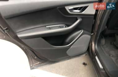 Внедорожник / Кроссовер Audi Q7 2017 в 