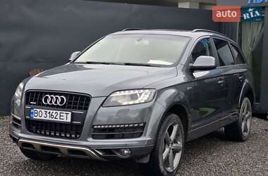 Позашляховик / Кросовер Audi Q7 2015 в 