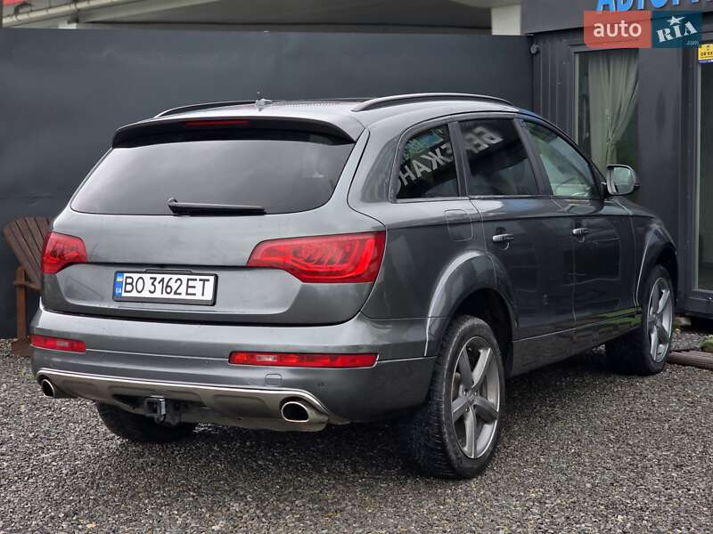 Позашляховик / Кросовер Audi Q7 2015 в Тернополі
