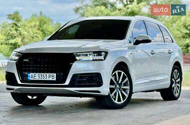 Позашляховик / Кросовер Audi Q7 2016 в Дніпрі