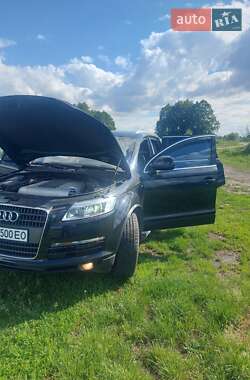 Внедорожник / Кроссовер Audi Q7 2008 в 