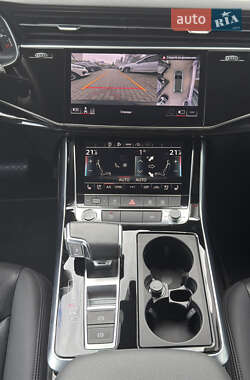 Внедорожник / Кроссовер Audi Q7 2020 в 