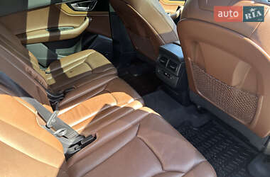 Внедорожник / Кроссовер Audi Q7 2017 в 