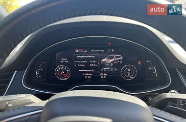 Внедорожник / Кроссовер Audi Q7 2017 в 