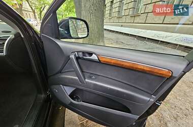 Позашляховик / Кросовер Audi Q7 2013 в 