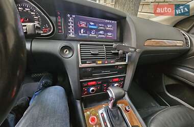 Позашляховик / Кросовер Audi Q7 2013 в 