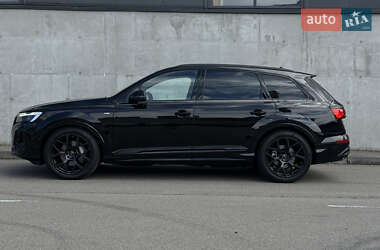 Внедорожник / Кроссовер Audi Q7 2025 в 