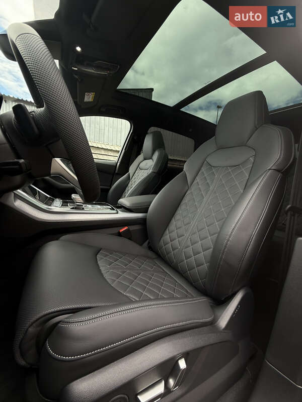 Внедорожник / Кроссовер Audi Q7 2025 в Киеве