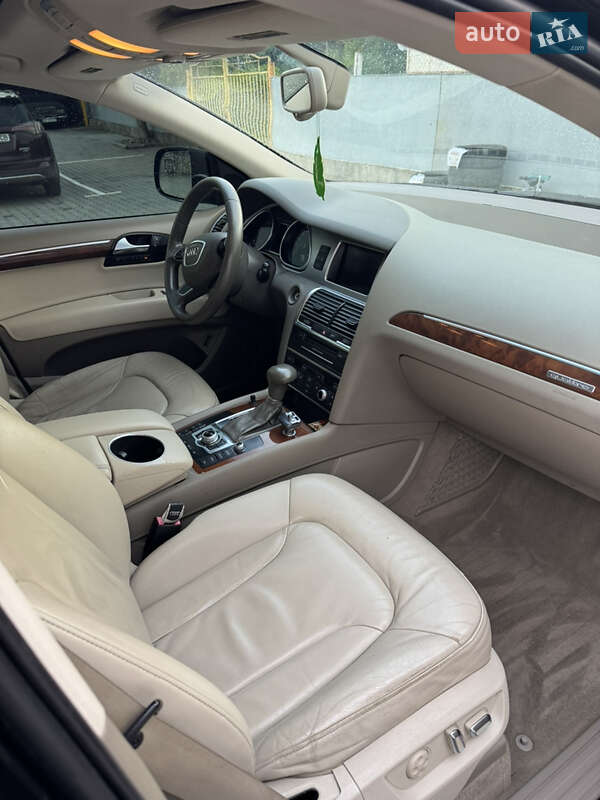 Позашляховик / Кросовер Audi Q7 2012 в Старокостянтинові