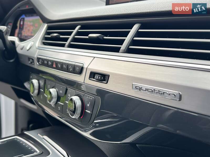 Позашляховик / Кросовер Audi Q7 2018 в Рівному