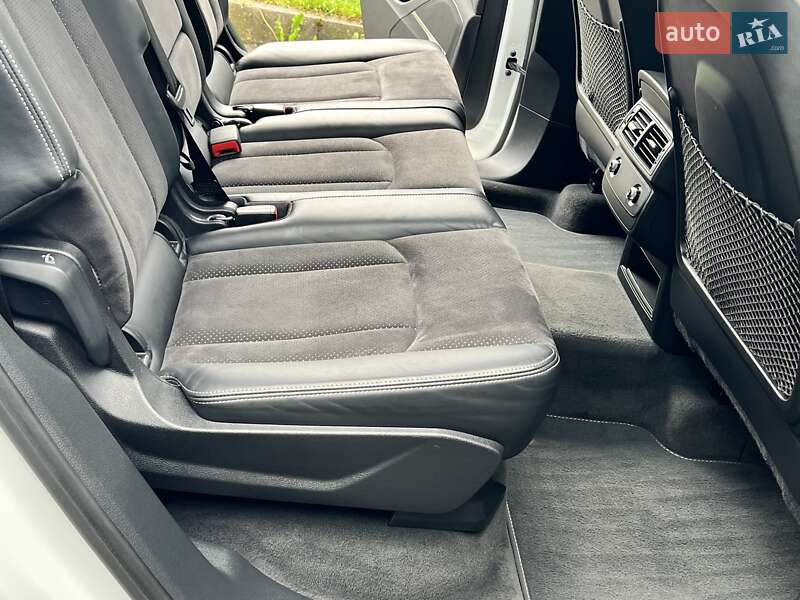 Позашляховик / Кросовер Audi Q7 2018 в Рівному