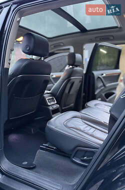 Внедорожник / Кроссовер Audi Q7 2013 в 
