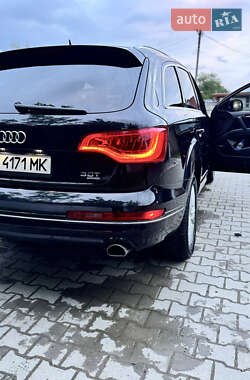 Внедорожник / Кроссовер Audi Q7 2013 в 