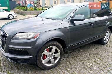 Позашляховик / Кросовер Audi Q7 2010 в 