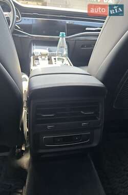 Внедорожник / Кроссовер Audi Q7 2021 в 