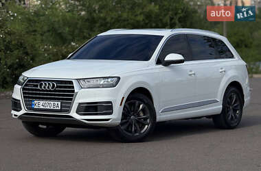 Позашляховик / Кросовер Audi Q7 2016 в 