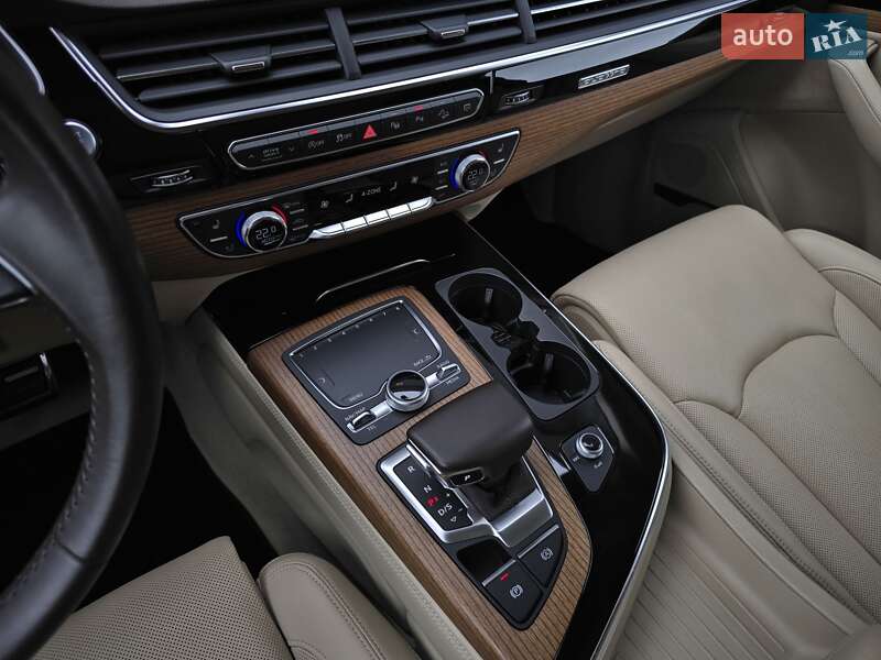 Внедорожник / Кроссовер Audi Q7 2018 в Ровно фото 39 Внедорожник / Кроссовер Audi Q7 2018 в Ровно