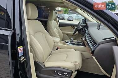 Внедорожник / Кроссовер Audi Q7 2018 в 