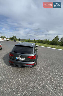 Внедорожник / Кроссовер Audi Q7 2013 в 